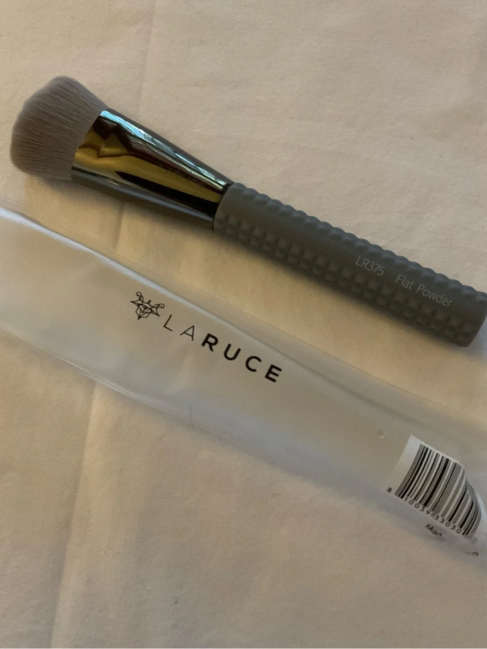 LaRuce Gray Flat Powder Brush - Lux Soft Synthetic Bristles